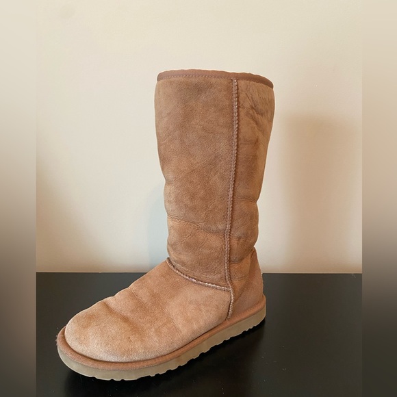 UGG Shoes - Ugg Classic Tall Boot *Left Shoe Only*